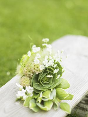 真心を込めて運命のリングを探してくれる